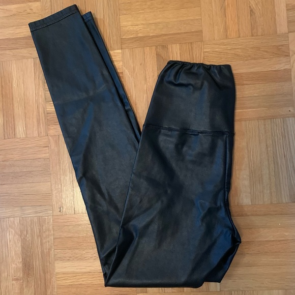 Aritzia Wilfred Free Daria Leather Leggings - Picture 5 of 13